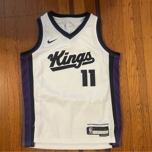 NEW Sacramento Kings Sabonis 11 white Jersey Nike youth M 10/12 basketball NBA